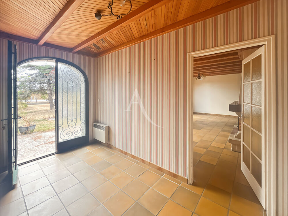Vente Maison Maison de 184 m² à rénover avec studio indépendant et garage triple Challans