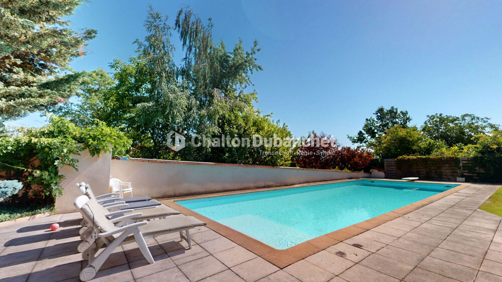 Vente Villa RIORGES (42) - Superbe Maison de Maître avec Parc Arboré, Piscine et Dépendances Riorges