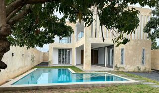  Villa � vendre 5 pi�ces 180 m� Ngaparou