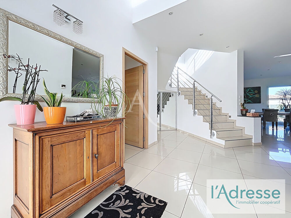 Maison Saint Alban 5 pièce(s) 211.32 m2