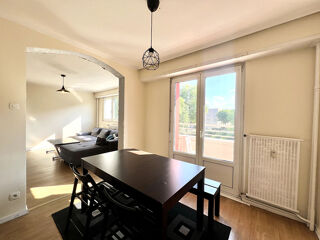 Appartement  louer 3 pices 75 m