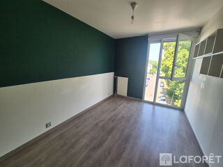  Appartement à louer 3 pièces 62 m²