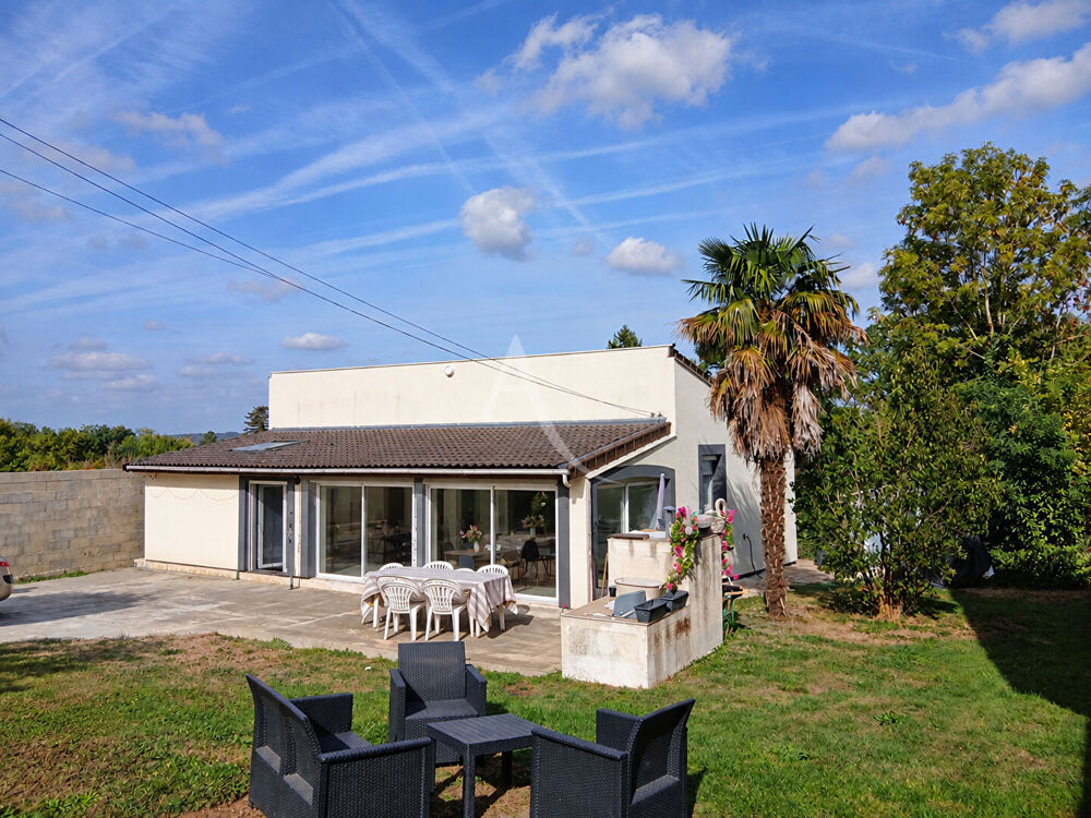 Maison Villiers Sur Morin 4 pièce(s) 109 m2