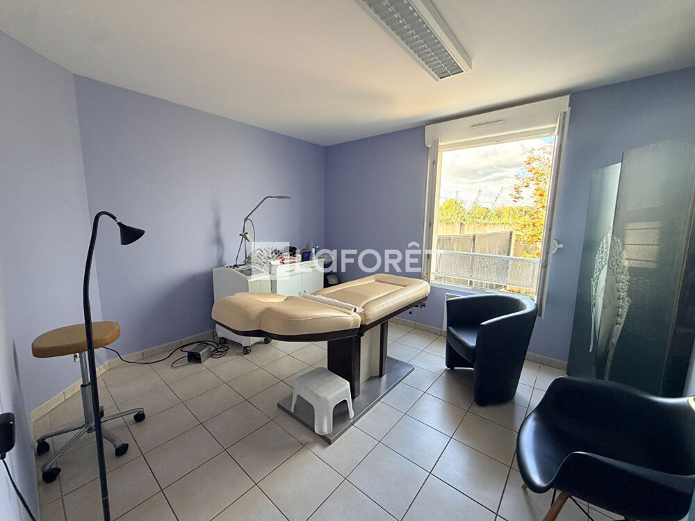 Vente Appartement Grand appartement à aménager ou divisible en 2 appartements T3, 2 parkings Chalons en champagne