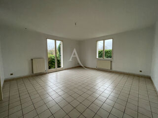  Maison à louer 3 pièces 81 m²