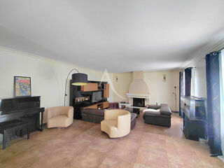 Maison à vendre 8 pièces 205 m²