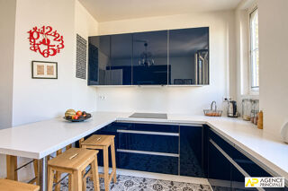 Vente Appartement Versailles Glatigny Appartement 7 pièces duplex 168m² carrez avec terrasse de 25m² , jardin partagé et grande cave partagée Versailles