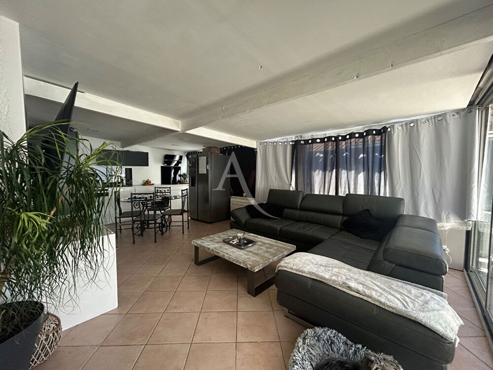 Maison Vic-LacGardiole 4 pièces 62.10 m2 résidence avec piscine