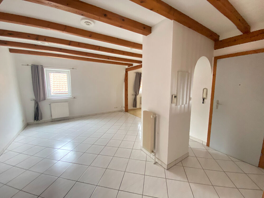 Vente Appartement Charmant appartement 3 pièces à vendre au dernier étage en centre-ville de Cernay Cernay