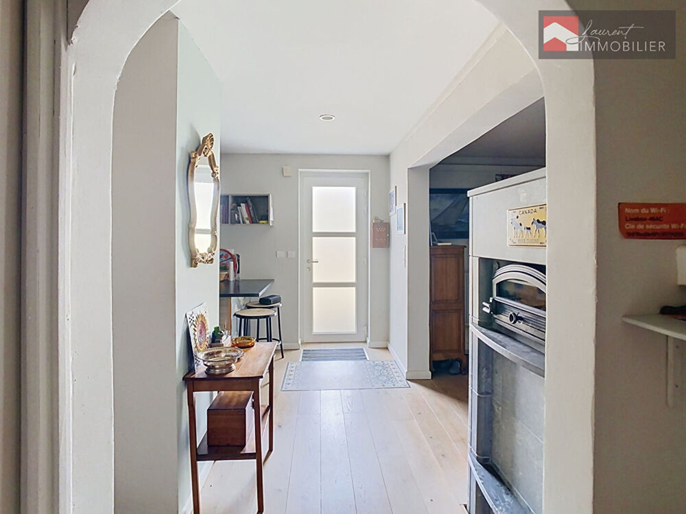 Propriété de caractère avec piscine couverte-5 chambres 01190 BOZ