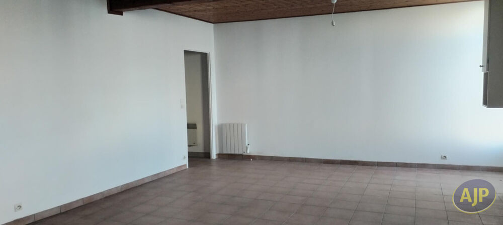Location Maison Maison de Bourg T4- BRIZAMBOURG Brizambourg