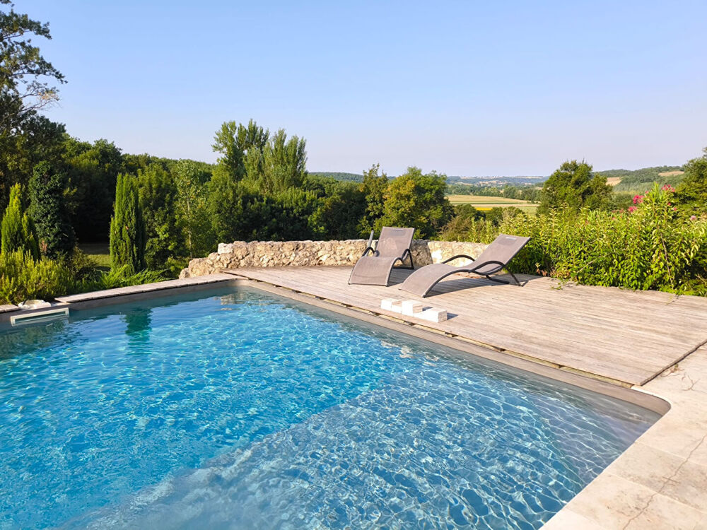 Vente Maison Domaine en pierre du Quercy - 612 m² utiles - 2 hectares - projet de rénovation à reprendre Brassac
