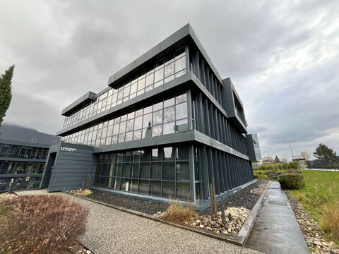 Bureaux - Local commercial 100 m&sup2; CHALLES LES EAUX 374000 73190 Challes les eaux