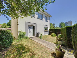  Maison à vendre 7 pièces 195 m²