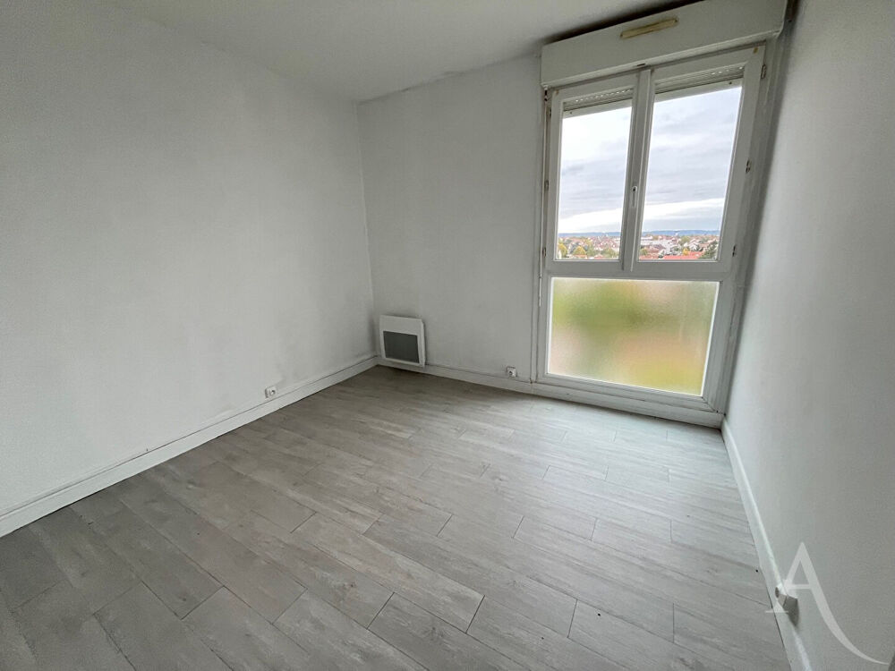 Vente Appartement Appartement F4 à Mantes La Ville de 72.25m² avec  garage, cave, séchoir Mantes la ville