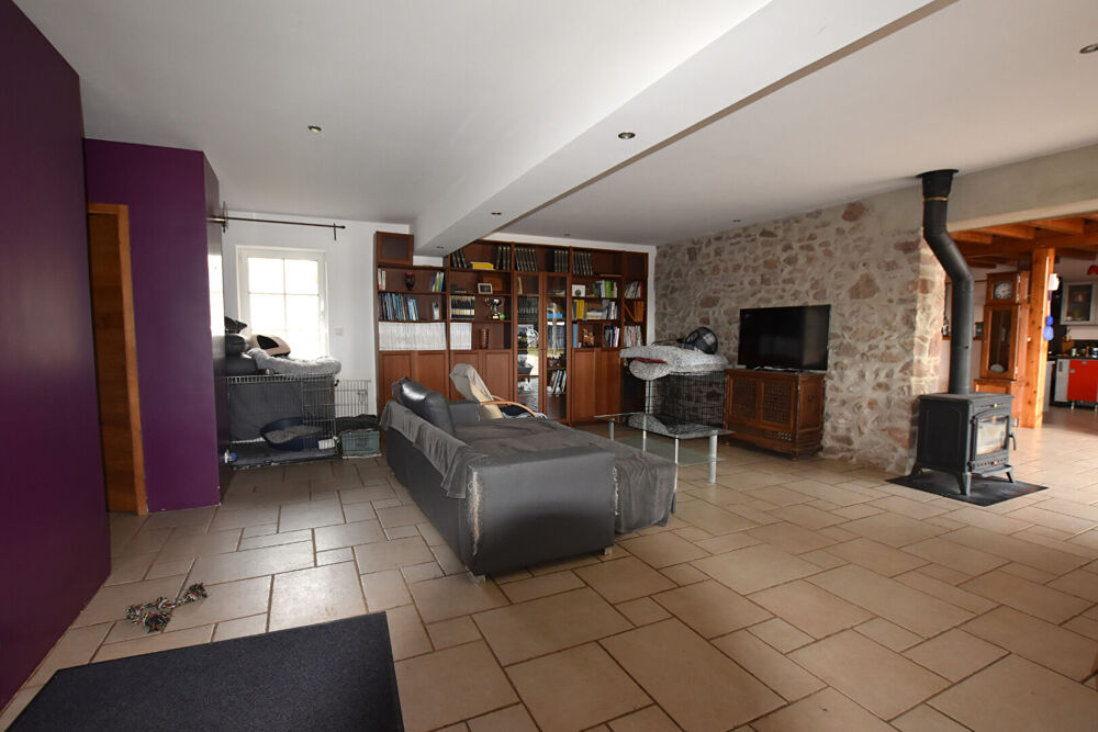 Vente Maison LONGERE SUR 6.7 HA Perigny