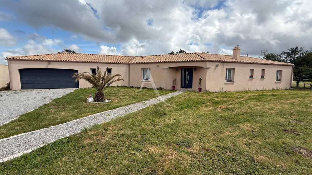 Maison 7 pièces 148 m² · à Chateau Guibert · 148 m² · 325 500 €