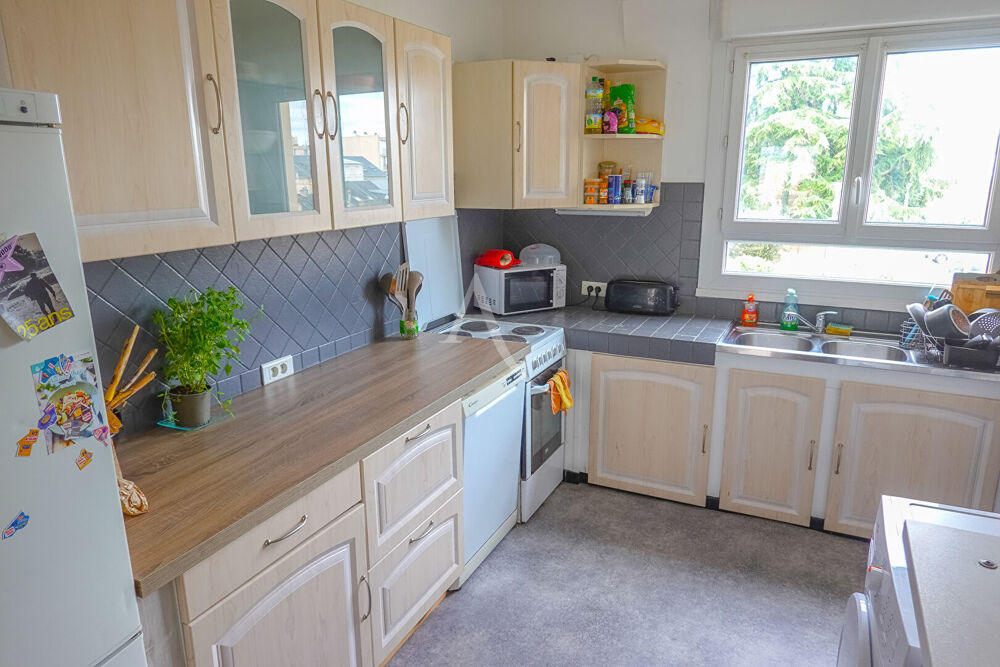 "CHAMBRE MEUBLÉE EN COLOCATION LE MANS / 2 CHAMBRES DISPONIBLES"