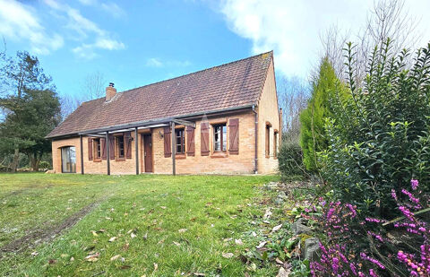   Maison nich�e dans un �crin de verdure.5000m� de terrain.Hangar 120m� Maison - 4 pi�ce(s) - 100 m�