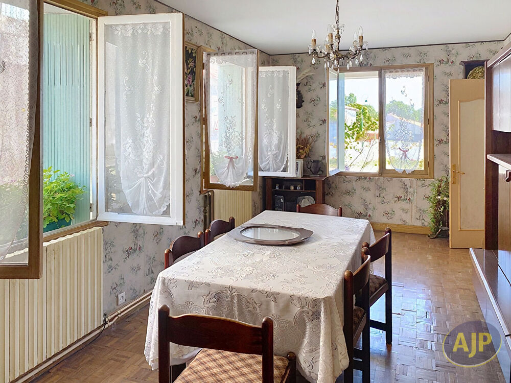 Vente Maison Ensemble immobilier avec fort potentiel Coulonges