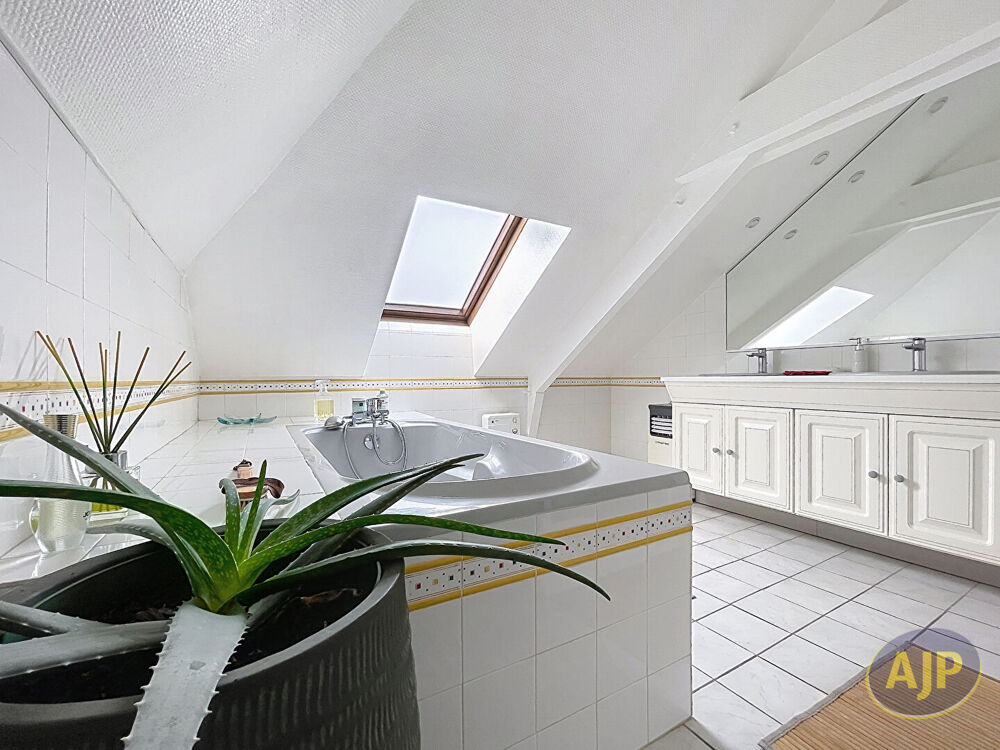 à vendre  Maison Les Sorinières (44840)