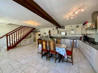  Maison � vendre 6 pi�ces 210 m�