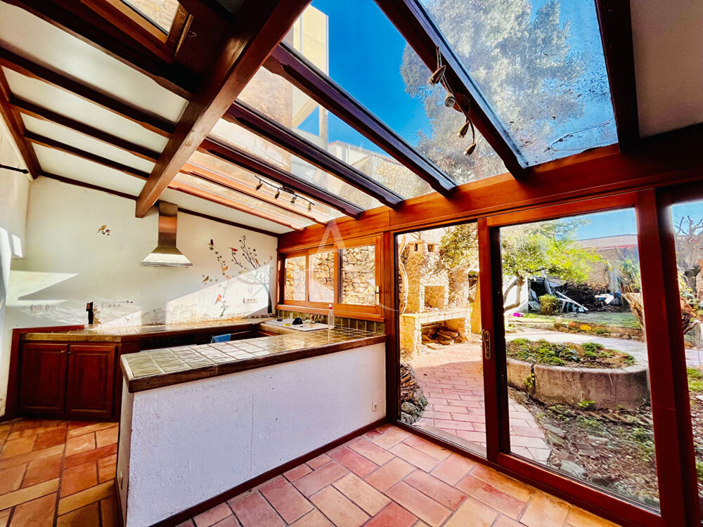 Maison de village de caractère de 220 m² avec jardin