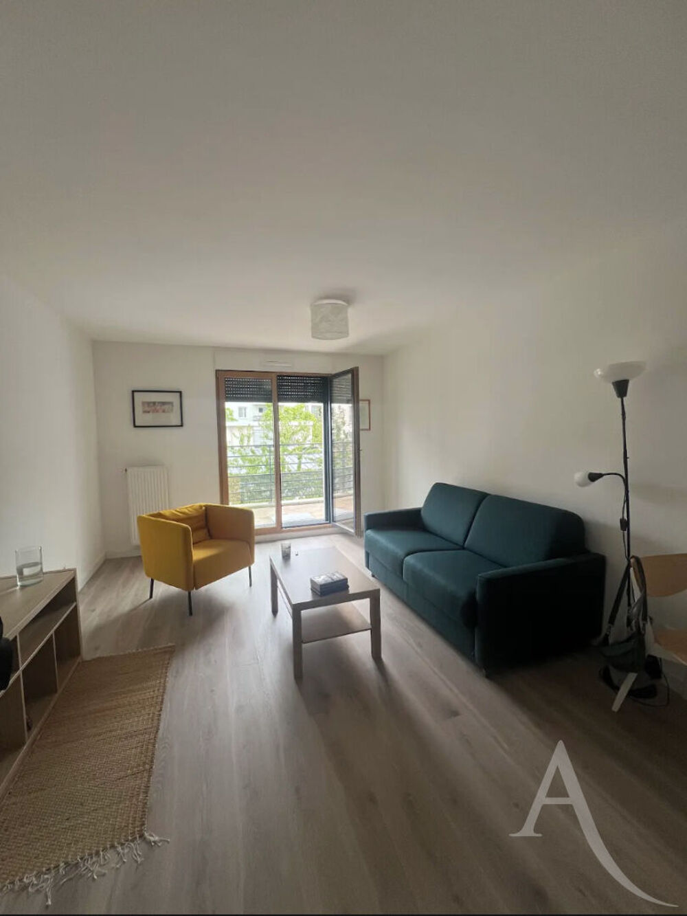 Location Appartement GRAND STUDIO - Meublé - avec grand balcon - Montreuil centre Montreuil