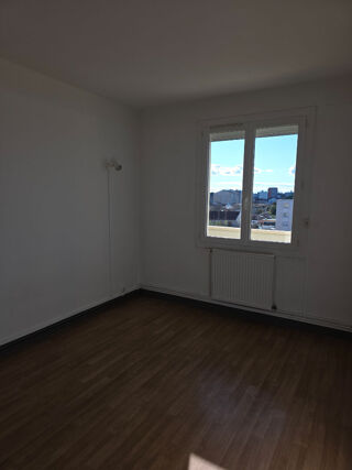  Appartement � louer 4 pi�ces 74 m�