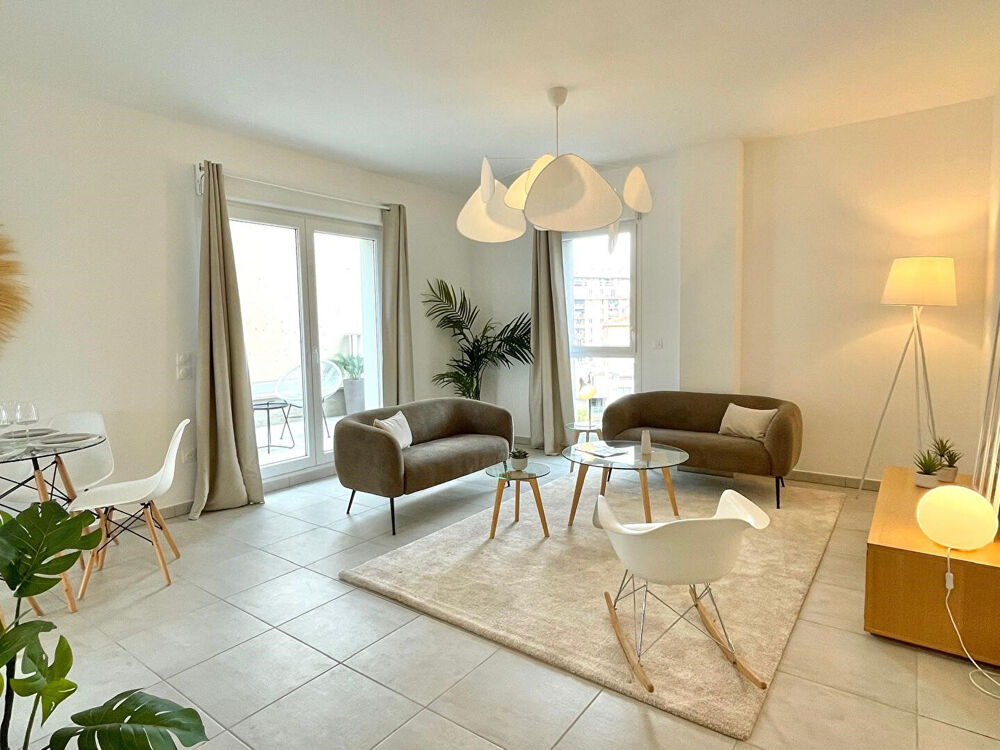 Vente Appartement BAISSE DE PRIX - RETOUR EN VENTE - A VISITER - Grand T3 de 75 m2 avec terrasse - Marseille 6ème Marseille 6