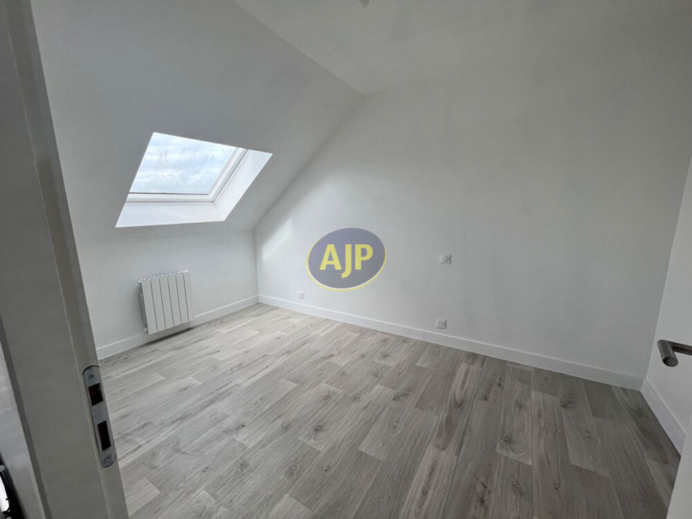 A LOUER APPARTEMENT T2 BOURG CLEGUEREC