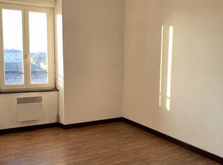  Immeuble à vendre 13 pièces 250 m²