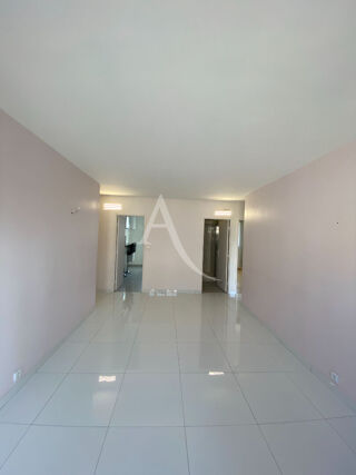  Appartement à louer 3 pièces 54 m²