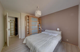  Appartement à louer 3 pièces 65 m²
