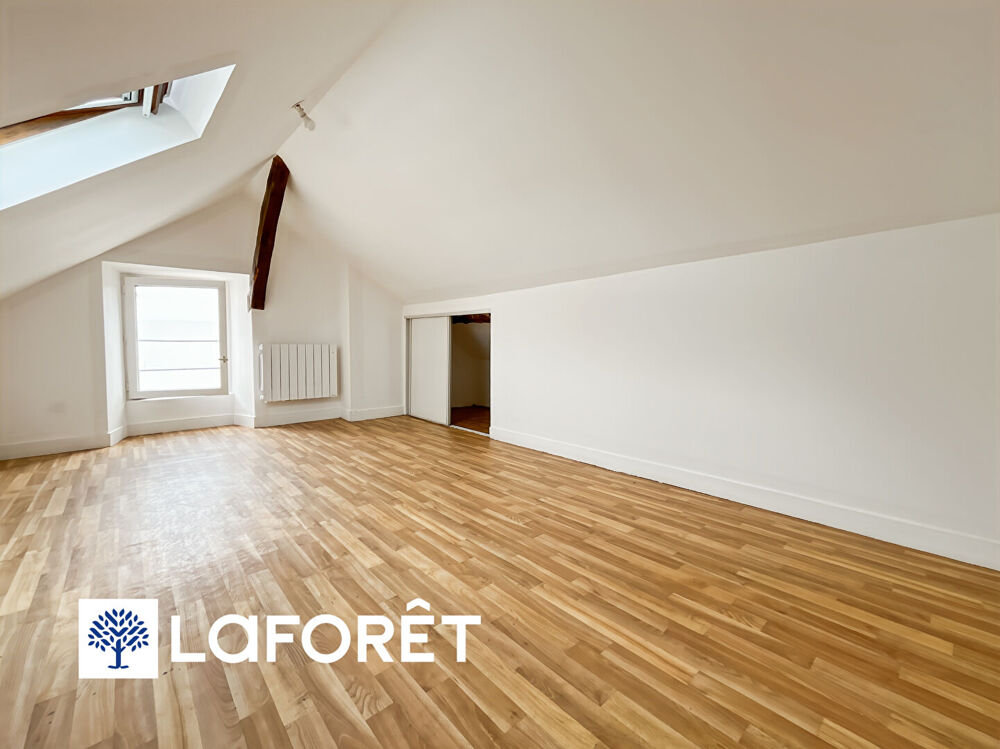 Vente Appartement Charmant appartement 3 pièces à vendre à Viry-Châtillon, dernier étage, vue Quai de Seine Viry chatillon