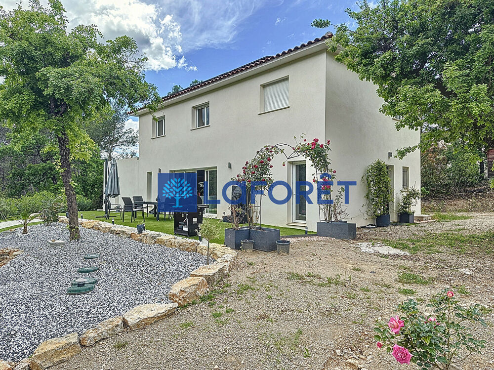 Maison d'exception à vendre à Draguignan - 7 pièces, 6 chambres, 2500 m² de terrain