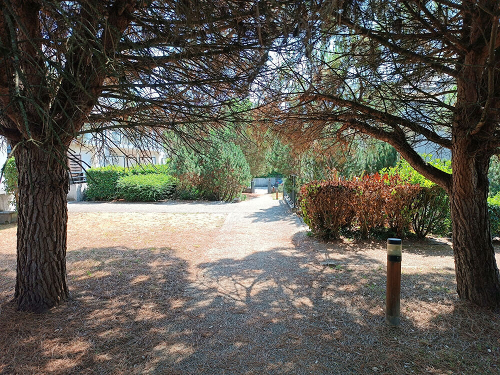 Appartement à vendre à Vannes 2 pièce(s) dans une petite copropriété idélament placée.