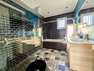  Maison  vendre 5 pices 111 m