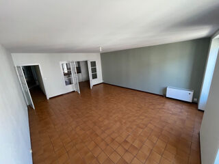  Immeuble à vendre 7 pièces 200 m²