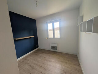  Appartement à louer 2 pièces 33 m²