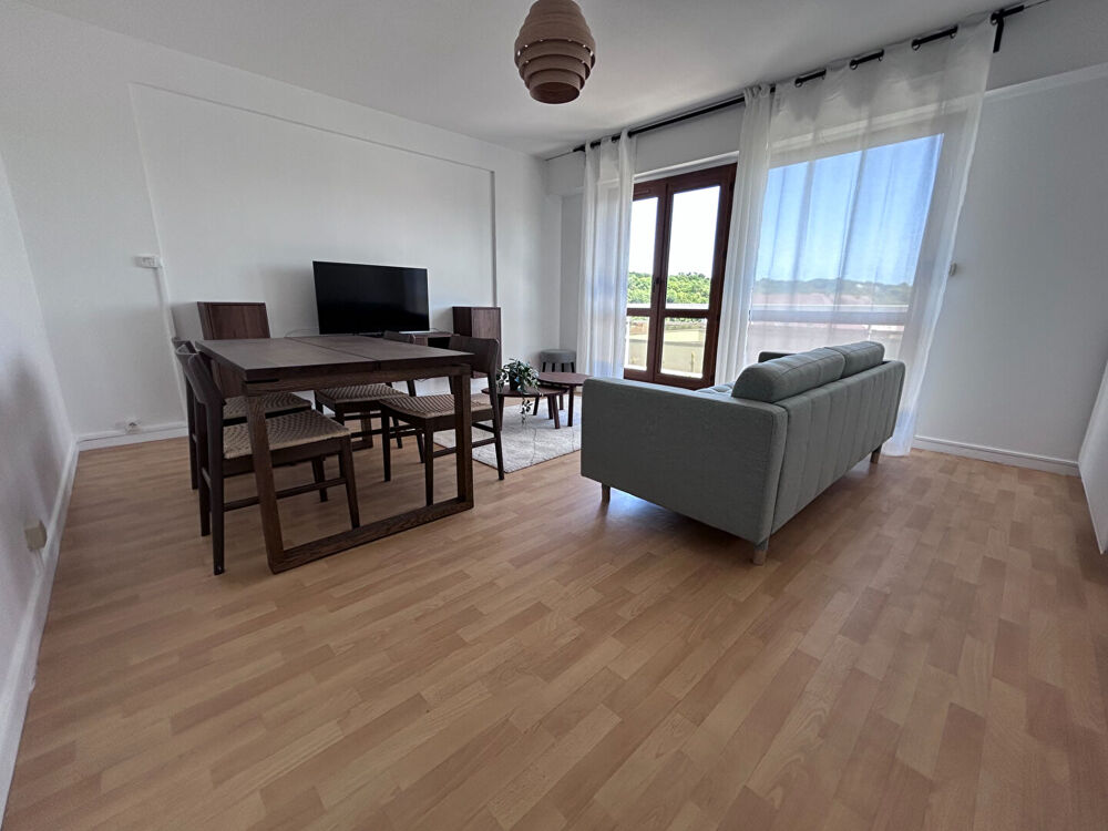 Location Appartement Appartement en colocation à Melun 4 pièce(s) 81 m2 Melun