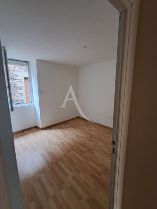  Appartement à louer 3 pièces 54 m²