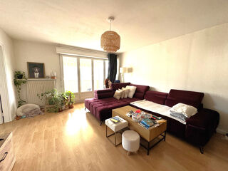 Vente Appartement Appartement à Lons-Le-Saunier / 4 pièces / 2 chambres / 97 m² Lons le saunier