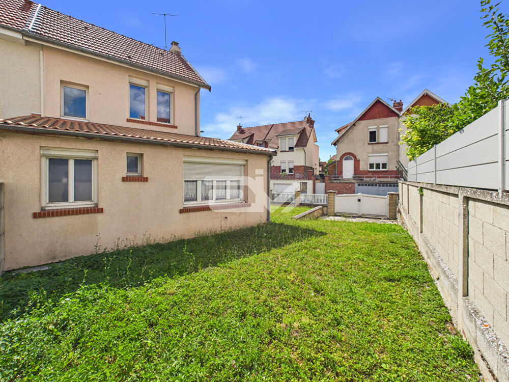 Vente Maison Maison familiale avec possibilité de vie en plain pied, beau potentiel d'aménagement, jardin, grenier - 3 fontaines - Reims/Neuv La neuvillette