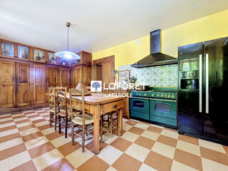  Maison à vendre 13 pièces 372 m²