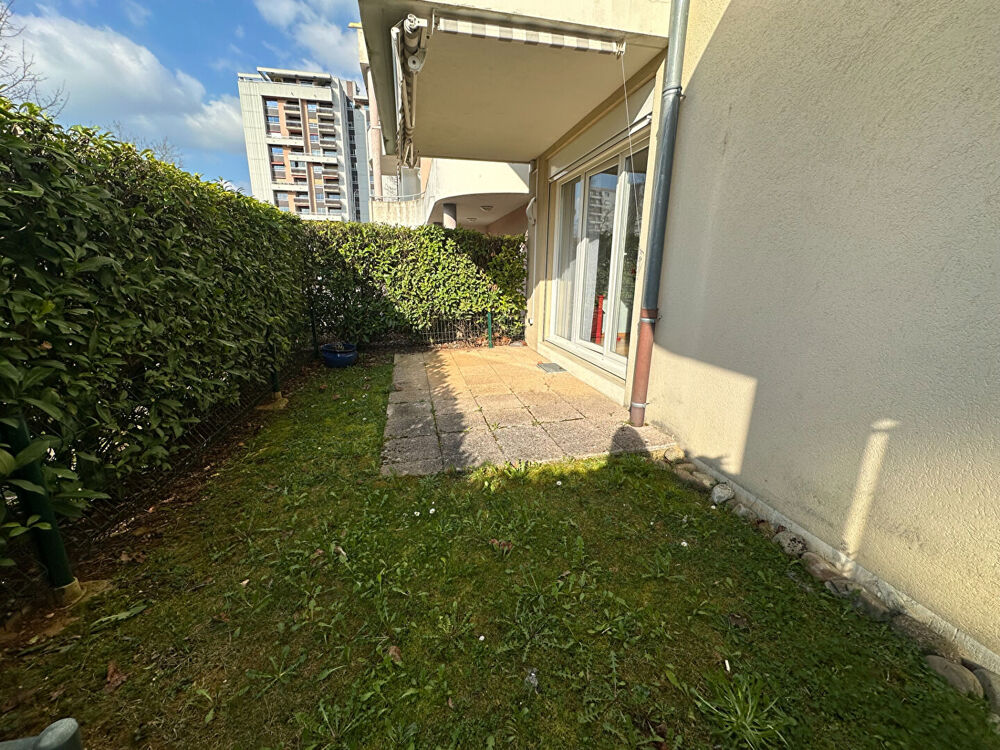 T3 Meublé de 77,60m2 - Boulevard Maréchal Leclerc à TALANT