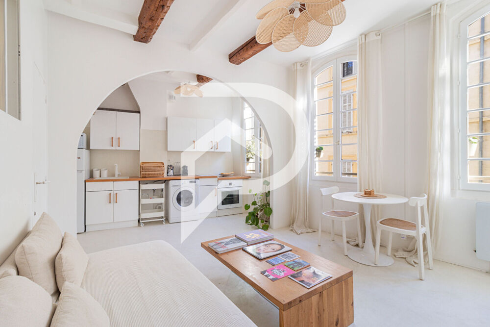 Location Appartement Superbe Appartement Marseille 2 pièce(s) 33.3 m2 13001 Marseille 1
