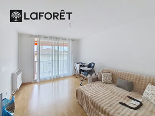  Appartement à louer 3 pièces 63 m²