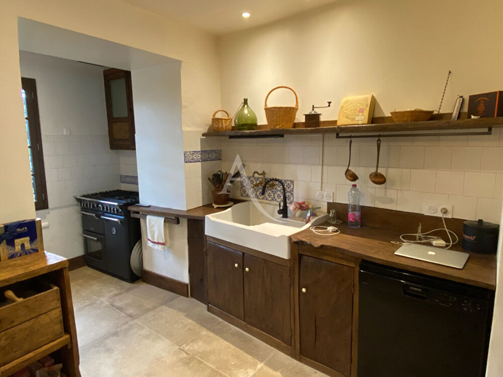 Montirat, maison de type 8 de 285 m²