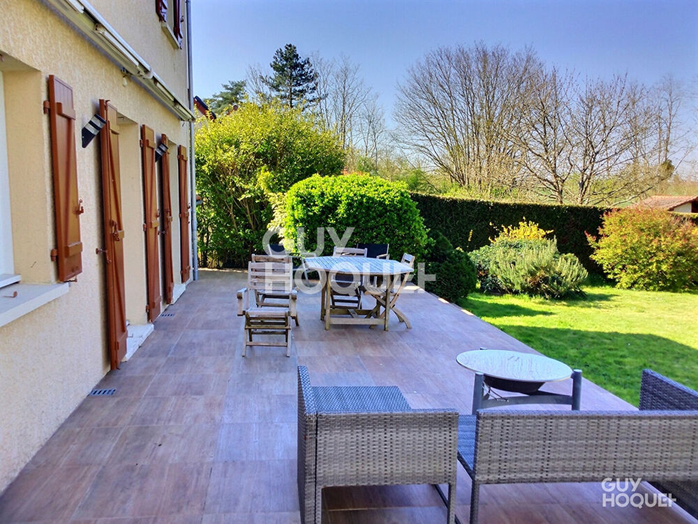Maison 9 pièces 220 m² · à Soindres · 220 m² · 475 000 €